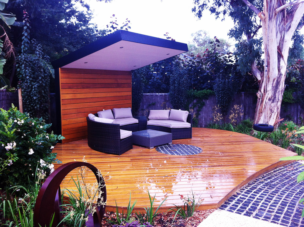 Feature Styles in Sun Decks